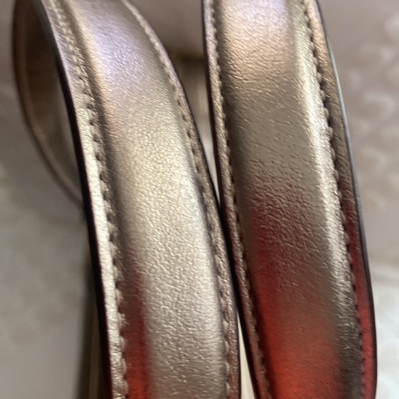 Ralph Lauren medium,light golden metallic color, approx. 11.5 X 9.5 X 9 cm. - Picture 7 of 7